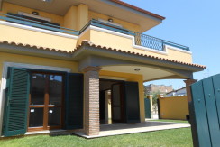 C/200 – Anzio Cincinnato Mare € 299.000,00 C/200 – Anzio Cincinnato Mare € 299.000,00