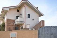 B/120 – Anzio Cincinnato € 180.000,00 B/120 – Anzio Cincinnato € 180.000,00