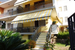 B/127 – Lavinio Poggio € 140.000 B/127 – Lavinio Poggio € 140.000