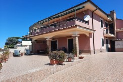 B/10 – Lavinio Sant’Anastasio – € 179.000,00 B/10 – Lavinio Sant’Anastasio – € 179.000,00