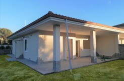 C/86 – Anzio – Ville unico livello € 249.000,00 C/86 – Anzio – Ville unico livello € 249.000,00