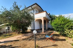B/04 – Villino € 125.000,00 B/04 – Villino € 125.000,00