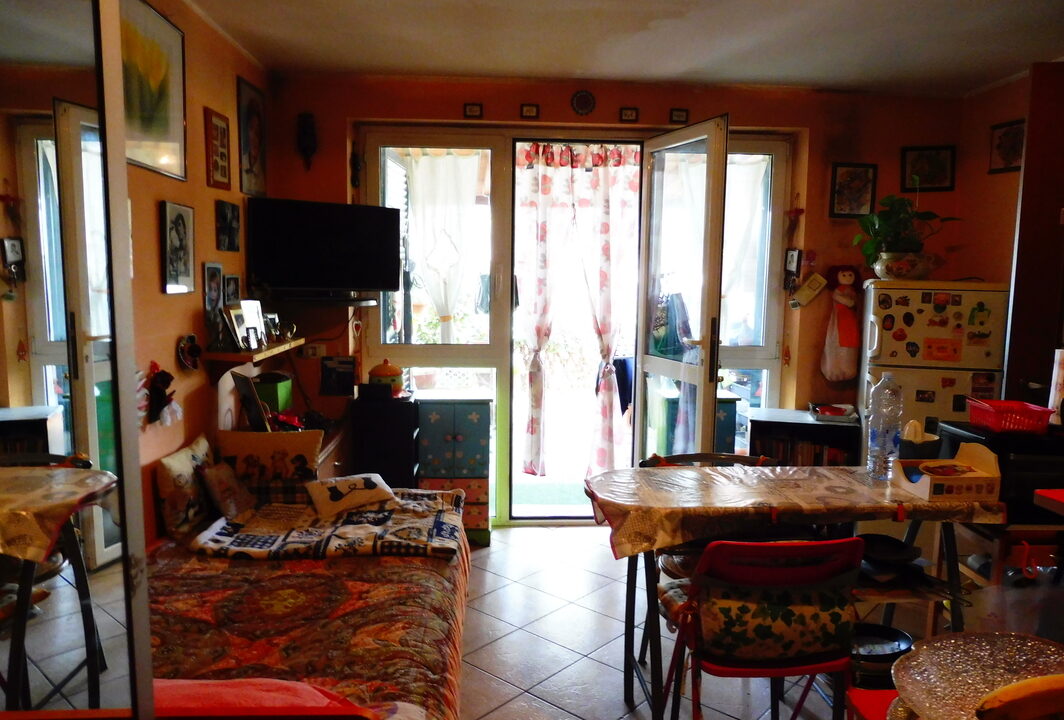 b16 (2)