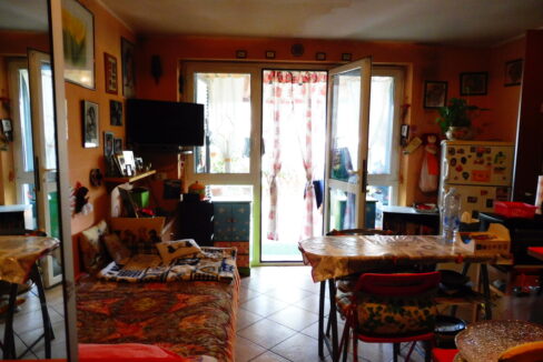 b16 (2)